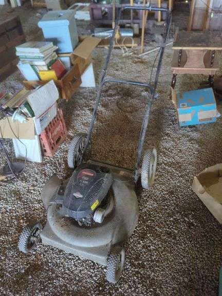 Craftsman 550 Series 22" Cut Lawn Mower image