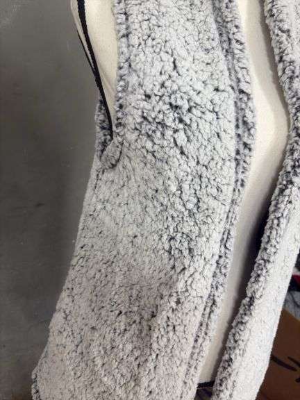 WOMENS- SIZE L- STILL WATER SUPPLY CO. - SHERPA VEST
