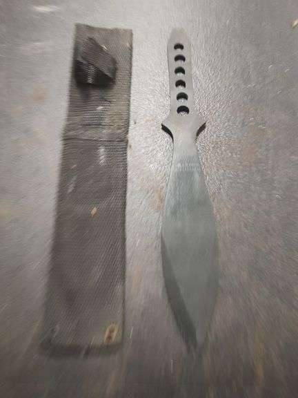 THROWING DAGGER WITH SHEATH image