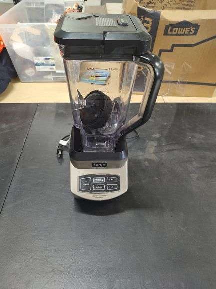 NINJA PROFESSIONAL 1000 WATT BLENDER image