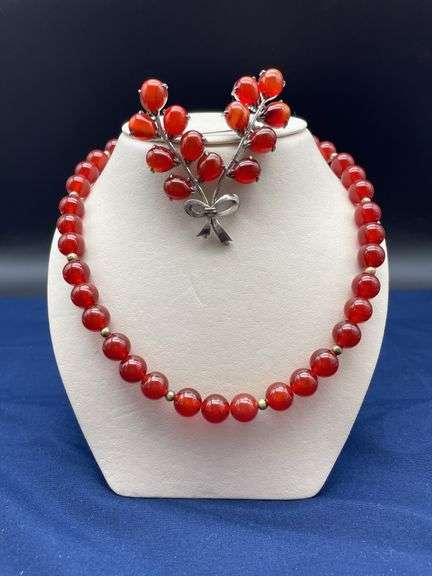Carnelian Bead Necklace and Floral Brooch Set image