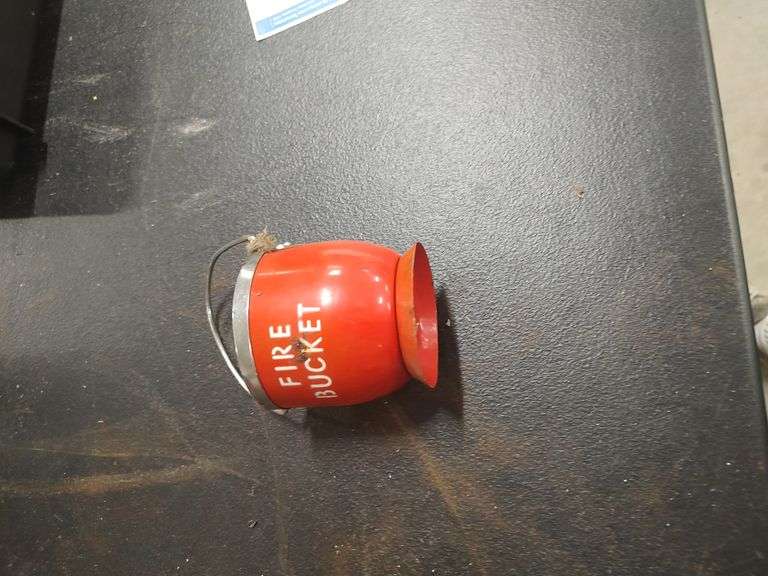 VINTAGE FIRE BUCKET ASH TRAY 3 INCHES TALL image
