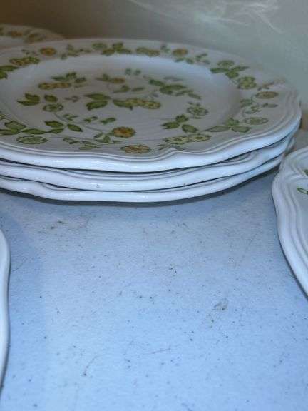 Petite Flora Ironstone Plates - Set of 7