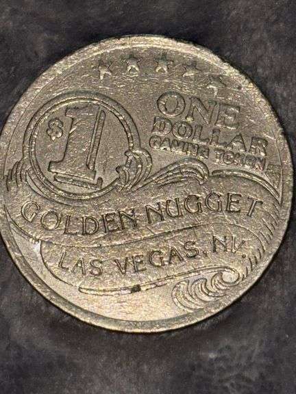 ONE DOLLAR GOLD NUGGET CASINO GAMING TOKEN LAS VEGAS image