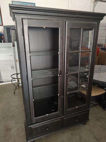 AMERICAN SIGNATURE - LIGHTED 2 DOOR CURIO CABINET - DISTRESSED LOOK - MISSING GLASS FOR LEFT SIDE DOOR - HAS 3 GLASS SHELVES AND 2 BOTTOM DRAWERS - 47X18X73