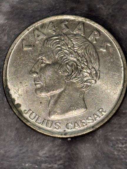 CAESARS 1981 ATLANTIC CITY 1 DOLLAR GAMING TOKEN image