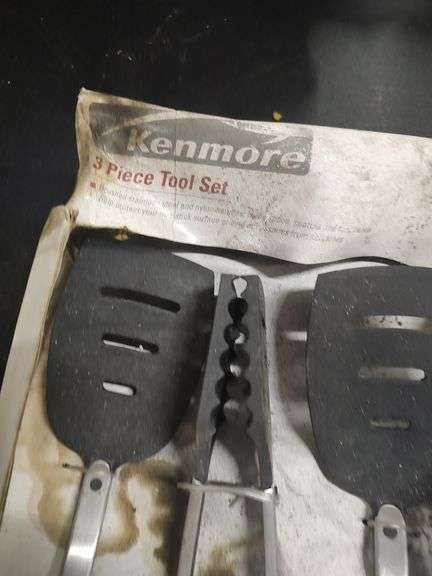 KENMORE 3 PIECE UTENSIL SET