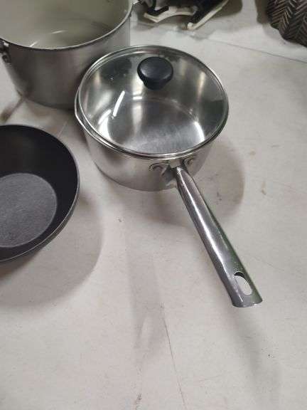 COOKWARE NON MATCHING