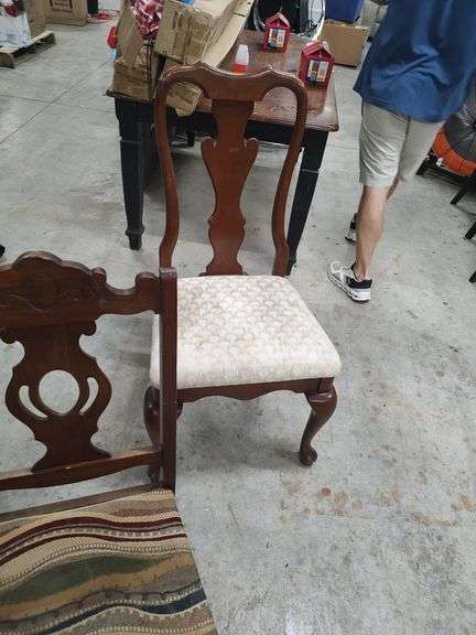 8 CHAIRS - NON MATCHING
