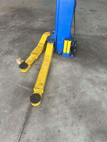 Atlas Two Post Auto Lift