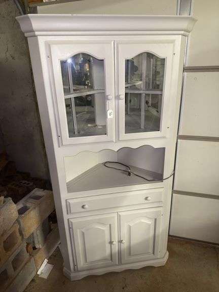 White Painted Corner Display Cabinet with Lighting