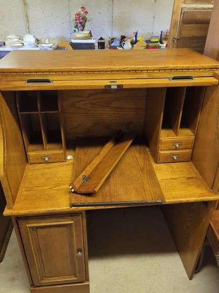 Oak Roll Top Desk with Storage