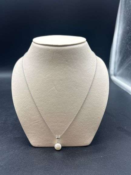 925 Silver Pearl Pendant Necklace image