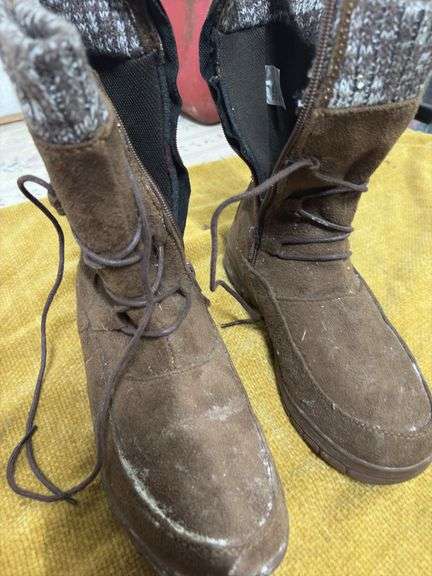 SIZE 9 MEN'S BROWN BOOTS