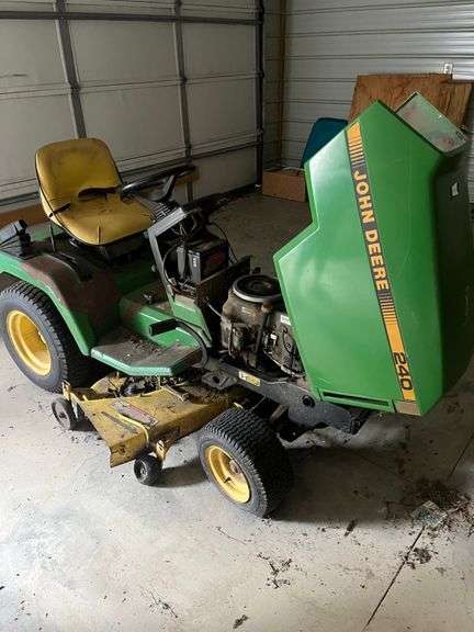 John Deere 240 Riding Lawn Mower image