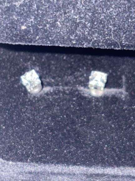 PAIR OF EARRINGS image