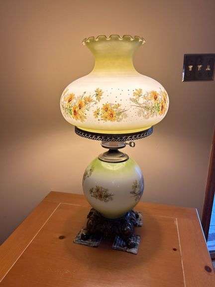 Floral Decorated Parlor Lamp image
