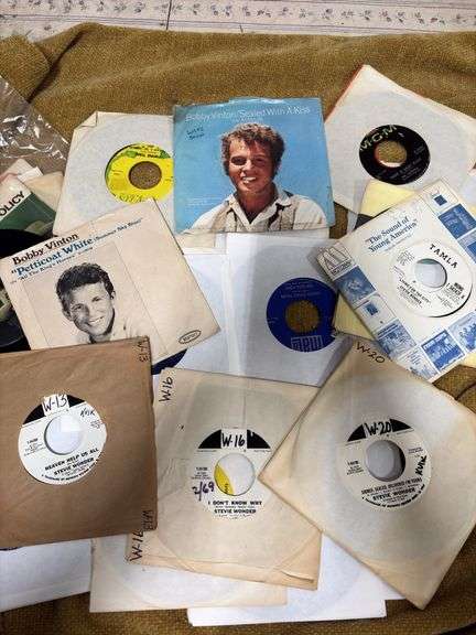 BOX OF VINTAGE 45 LP RECORDS image