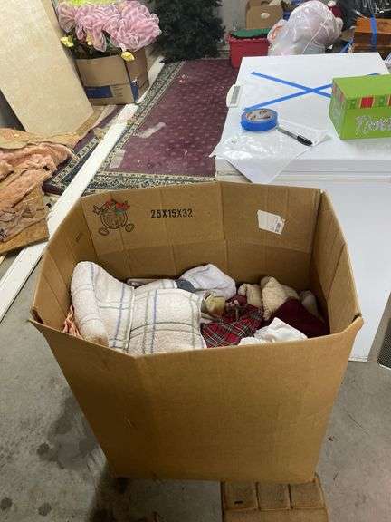 Large Box Lot of Assorted Towels