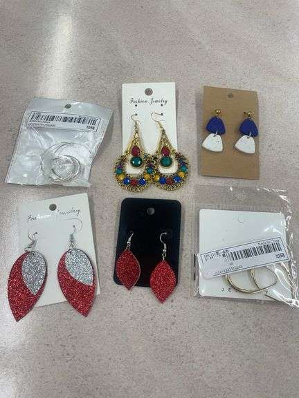 Fashion Earrings image