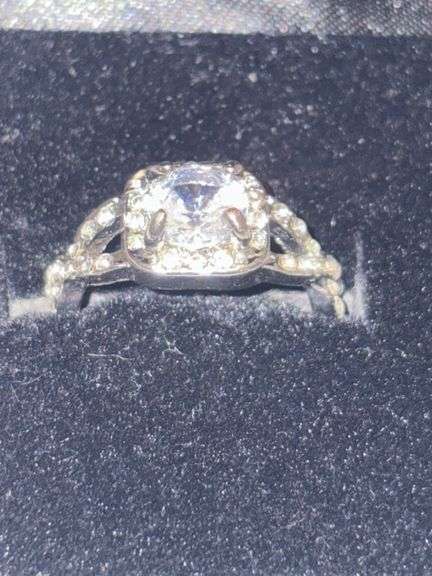 SIZE 7 ENGAGEMENT RING image