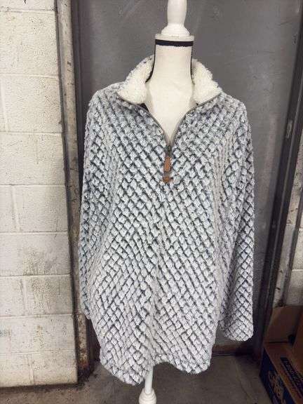 WOMENS- SIZE X-LARGE- SIMPLY SOUTHERN- SHERPA- PULL OVER- image