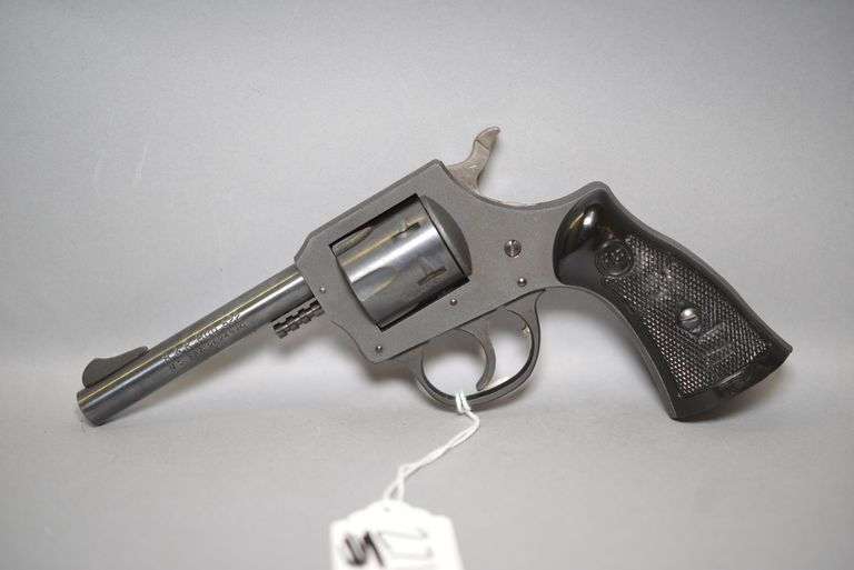 Harrington & Richardson Model 622 Double Action Revolver in .22 Long Rifle,