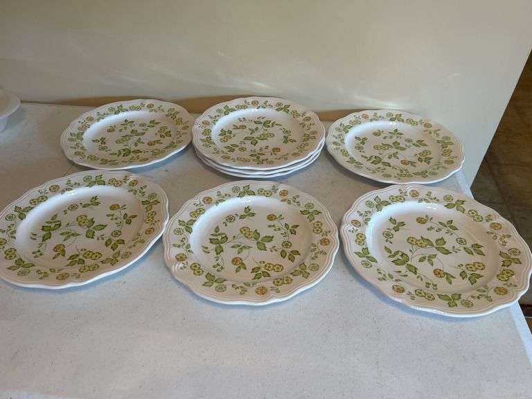 Petite Flora Ironstone Plates - Set of 7 image