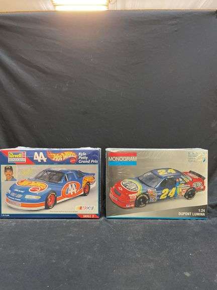 Two NASCAR Model Car Kits: Kyle Petty & Jeff Gordon 1:24 Scale