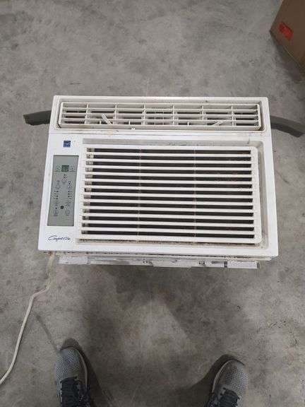 COMFORT AIRE 10000 BTU 110 VOLT WINDOW AIR CONDITIONER