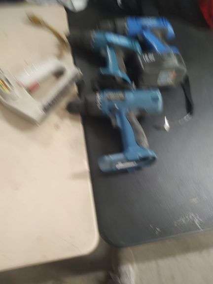 STANLEY ELECTRIC STAPLER AND DRILLS - NO CHARGER AND ONLY 1 BATTERY image