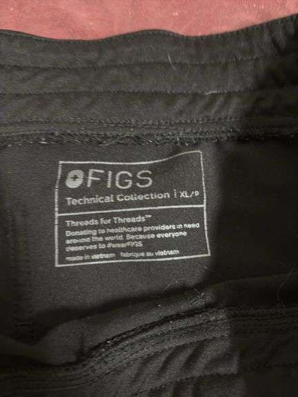 XL PAIR OF FIG SCRUB PANTS  ALMOST LIKE NEW