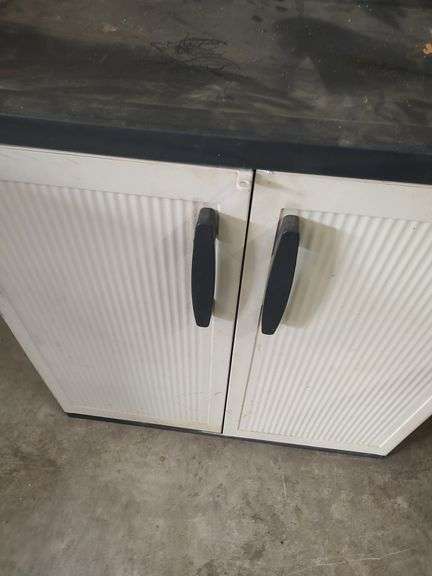 2 DOOR HARD PLASTIC STORAGE CABINET - 35X18X36