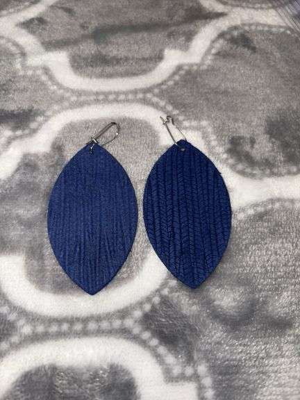 BLUE EARRINGS image