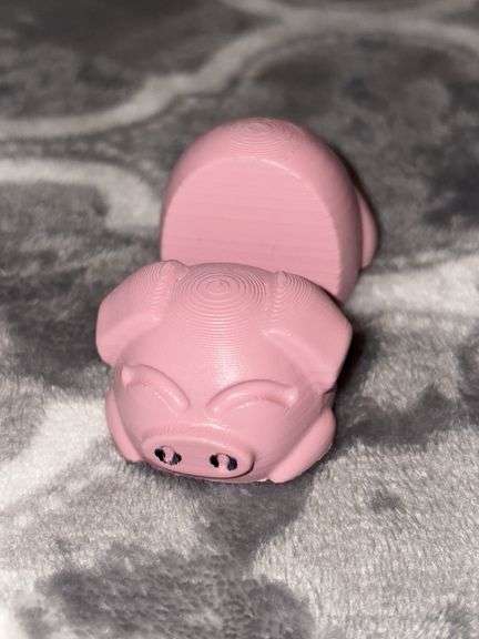 3D PRINTED PINK PIG CELL PHONE HOLDER  CELL PHONE NOT INCLUDED