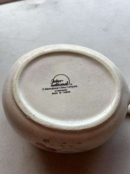 International China Company Gravy Boat with Underplate