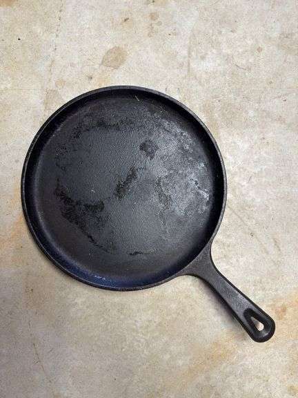 Cracker Barrel Original Cast Iron Griddle image