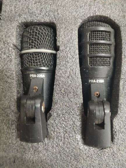 SUPERLUX 5 PIECE MICROPHONE SET
