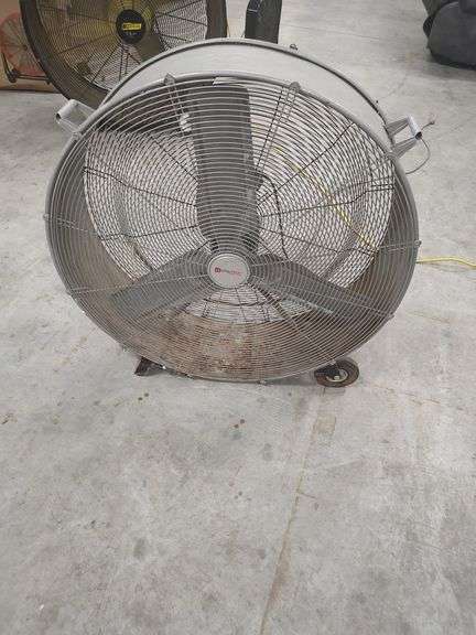 UTILI TECH 38 INCH SHOP FAN