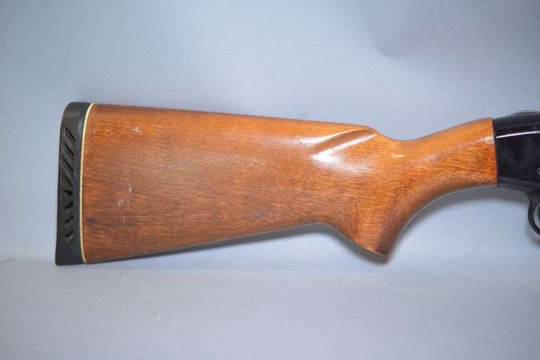 Mossberg Model 500AT Pump Action 12 Gauge Shotgun,