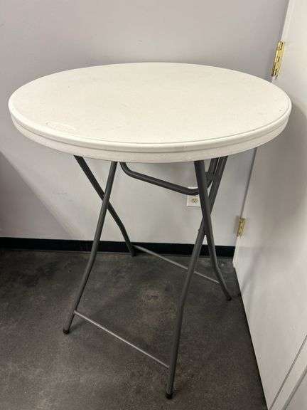 Round Folding Table