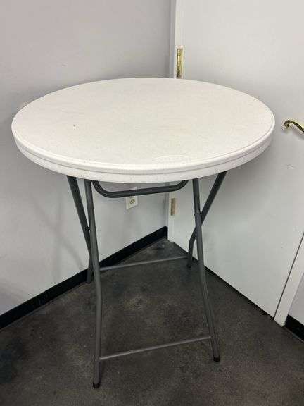 Round Folding Table