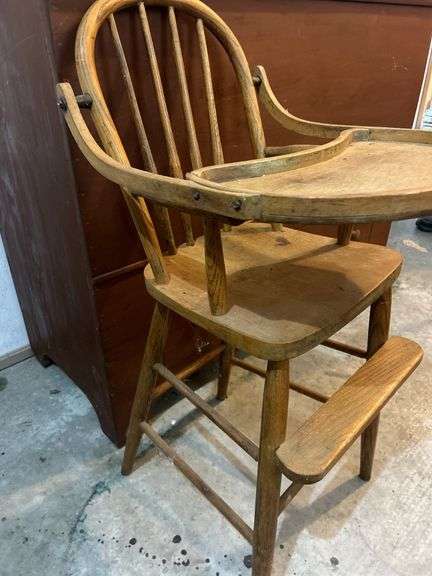 Wooden Baby High Chair with Tray