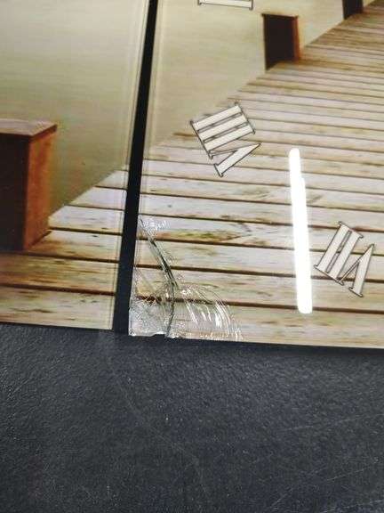3 PIECE WALL HANGING CLOCK - CORNER IS CRACKED ON CENTER PIECE