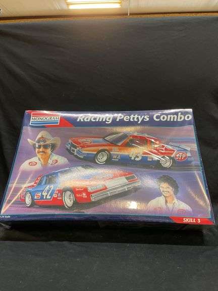 Monogram Racing Pettys Combo 1/24 Scale Model Kit Richard and Kyle Petty 1981 Buick 1982 Pontiac