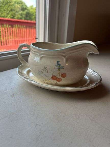 International China Company Gravy Boat with Underplate image