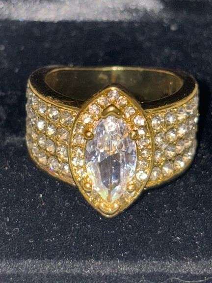SIZE 6 RING image