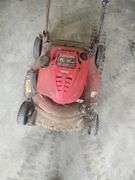 TROY BILT 21 INCH PUSH MOWER WITH 6.75 HP BRIGGS AND STRATTON ENGINE - NEEDS A PULL ROPE