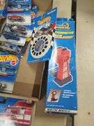 LOT OF HOT WHEELS