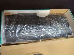 HP Pavilion 510-a010 Desktop PC with Logitech Wireless Combo